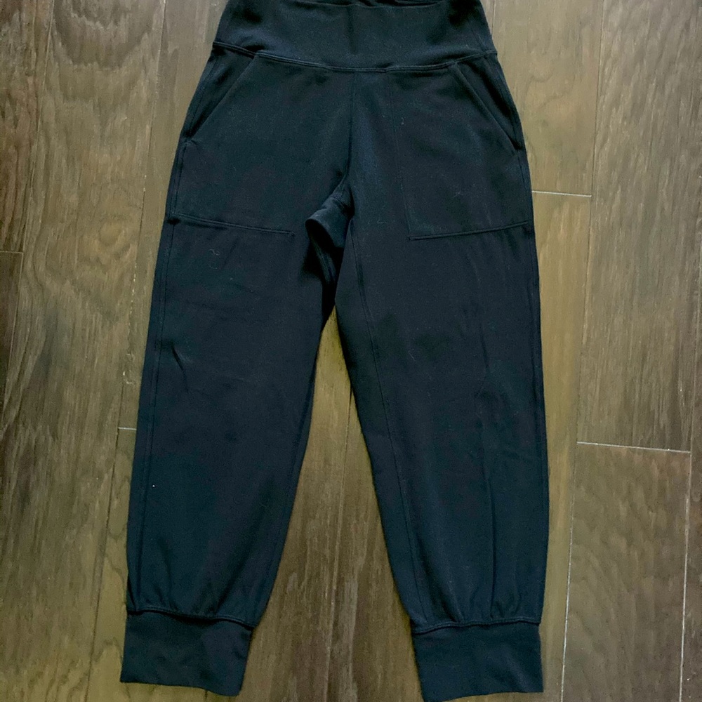 Lululemon Align Crop Jogger 23” Size 4